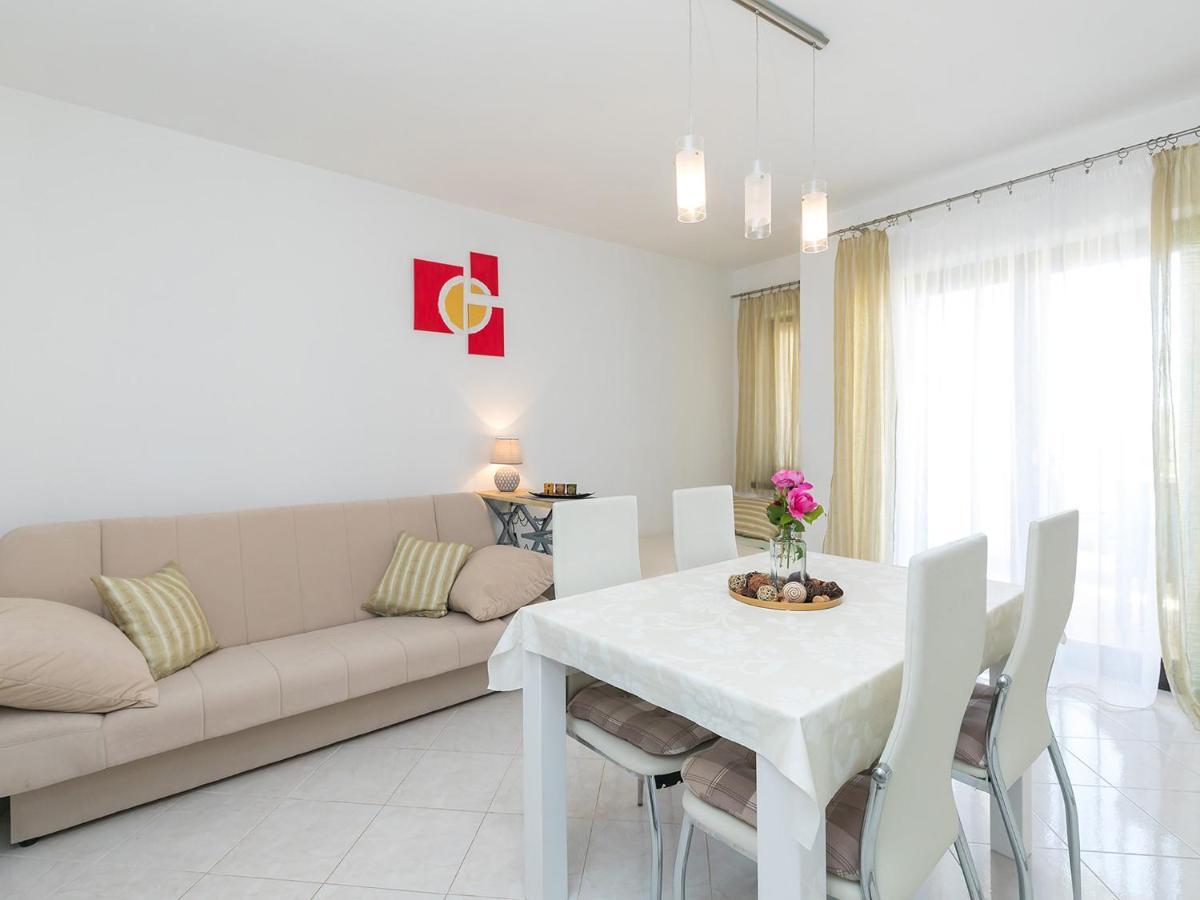 Apartments Olea Porec Exterior photo